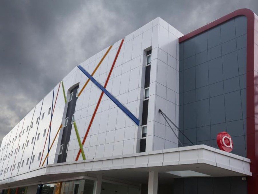 Amaris Hotel Samarinda Exterior photo